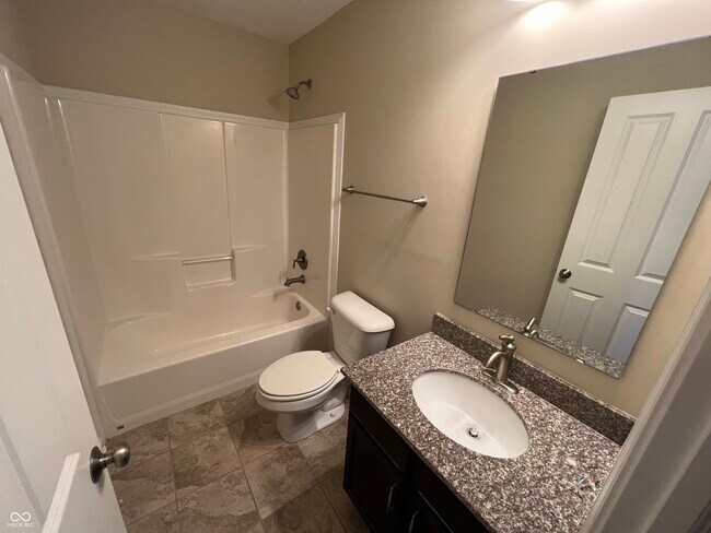 Building Photo - 2617 Manigault St