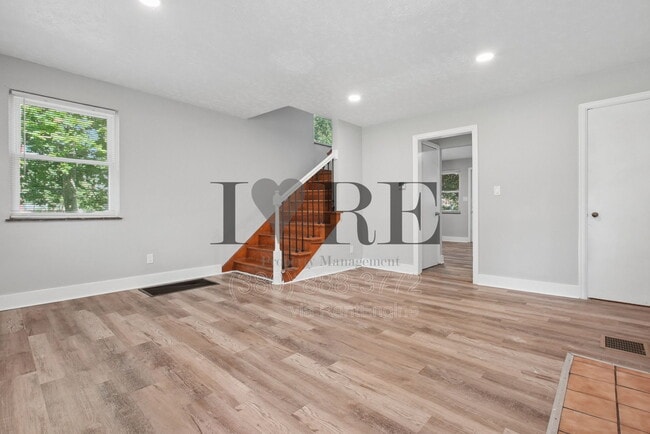 Building Photo - 316 A S Chase