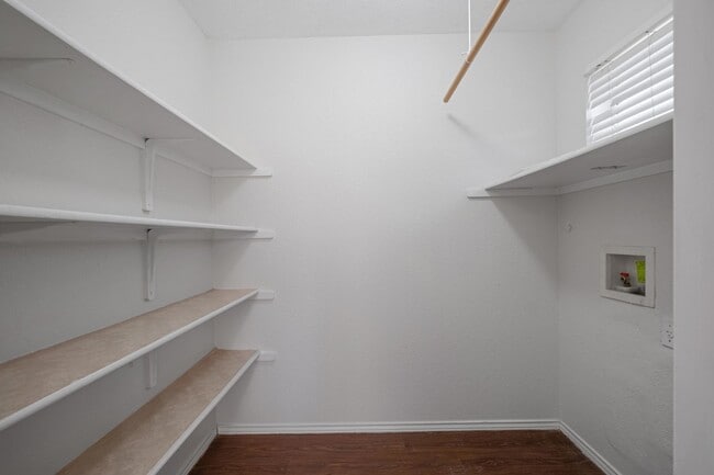 Building Photo - 17131 Dashwood Creek Dr