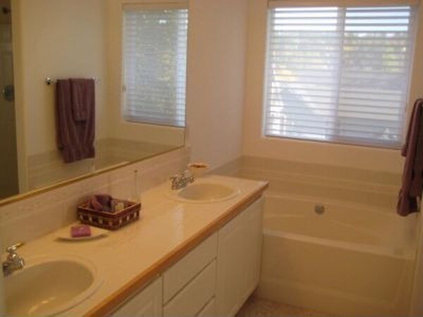 Building Photo - 2375 132nd Ave SE