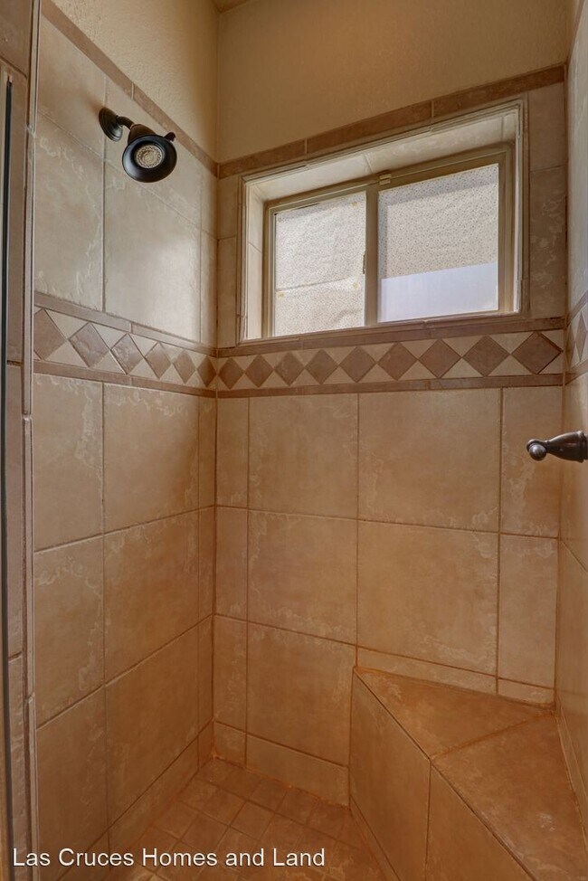 Building Photo - 2 br, 2 bath House - 1293 Mission Nuevo Un...