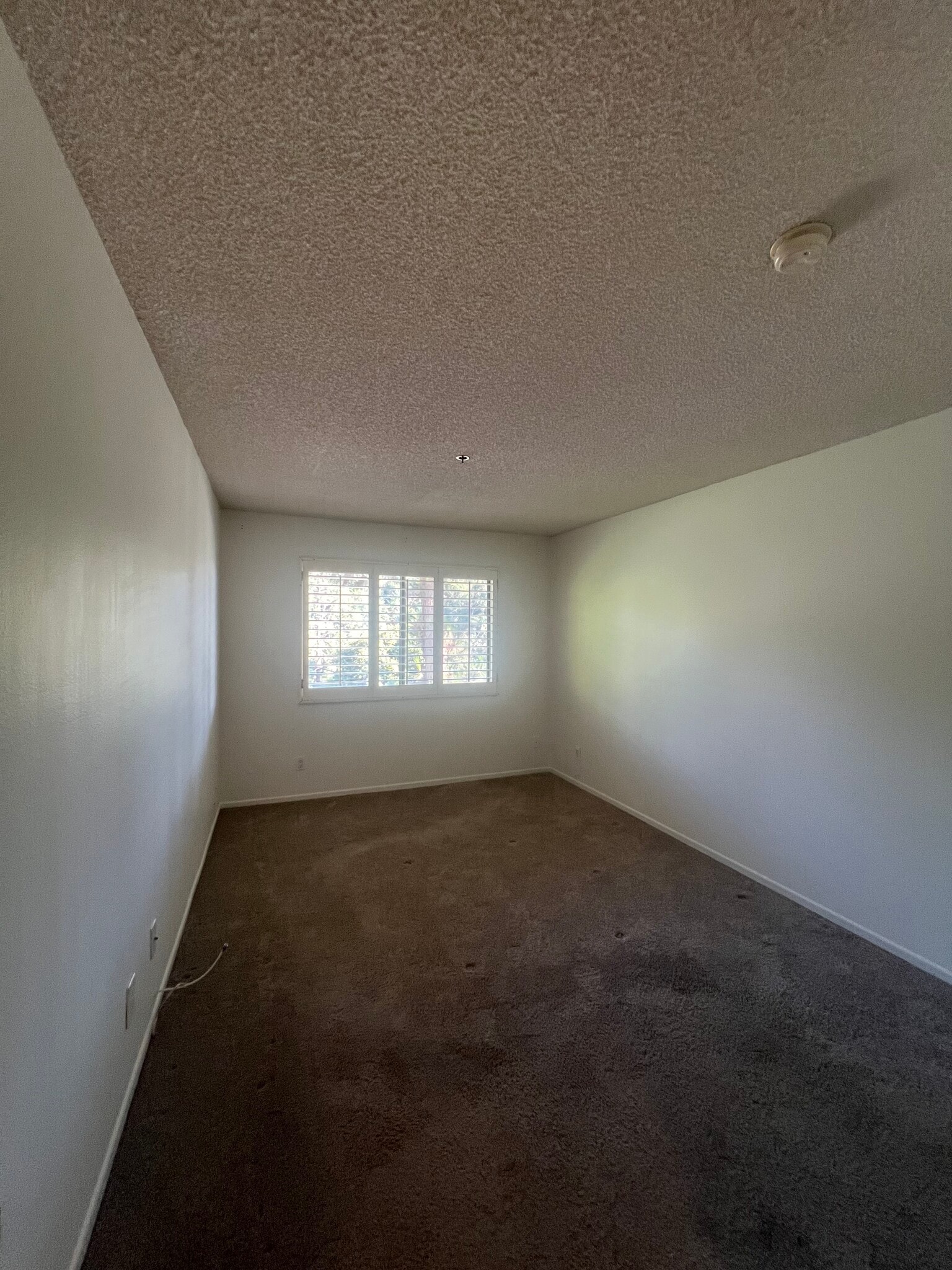 Building Photo - 501 Palisades Dr