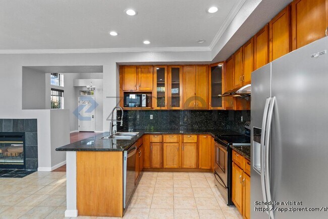 Building Photo - 281 Scotts Valley