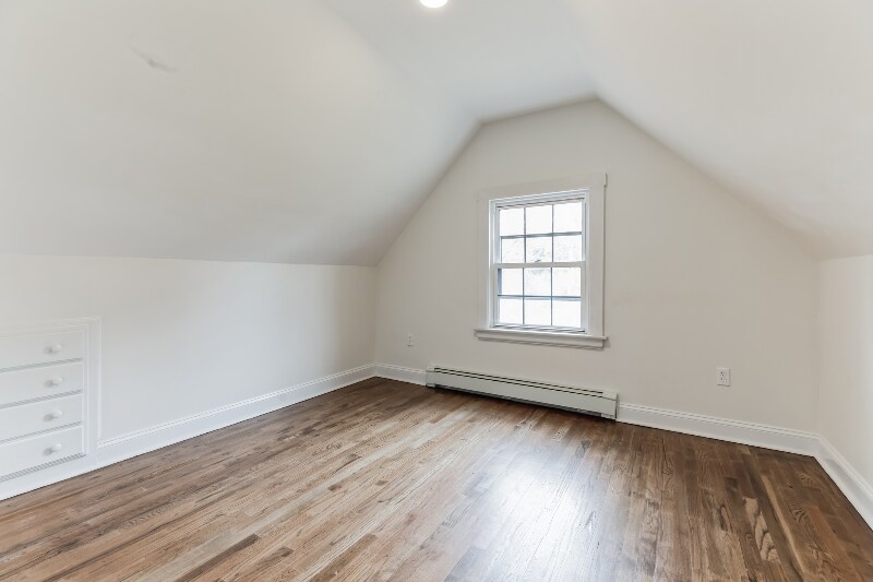 Building Photo - 60 Maple Ave