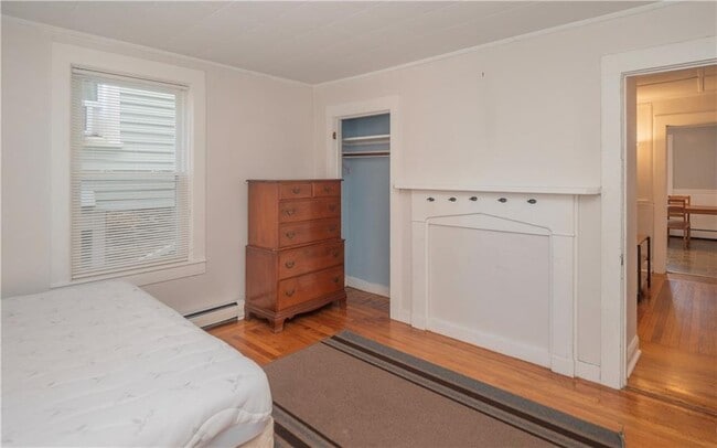 Building Photo - 11 Young St