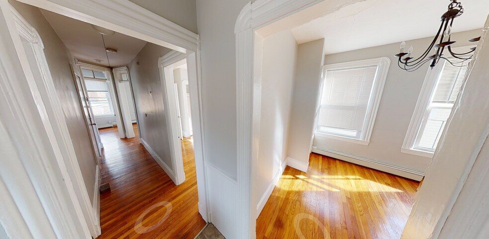 Primary Photo - 564 Green St