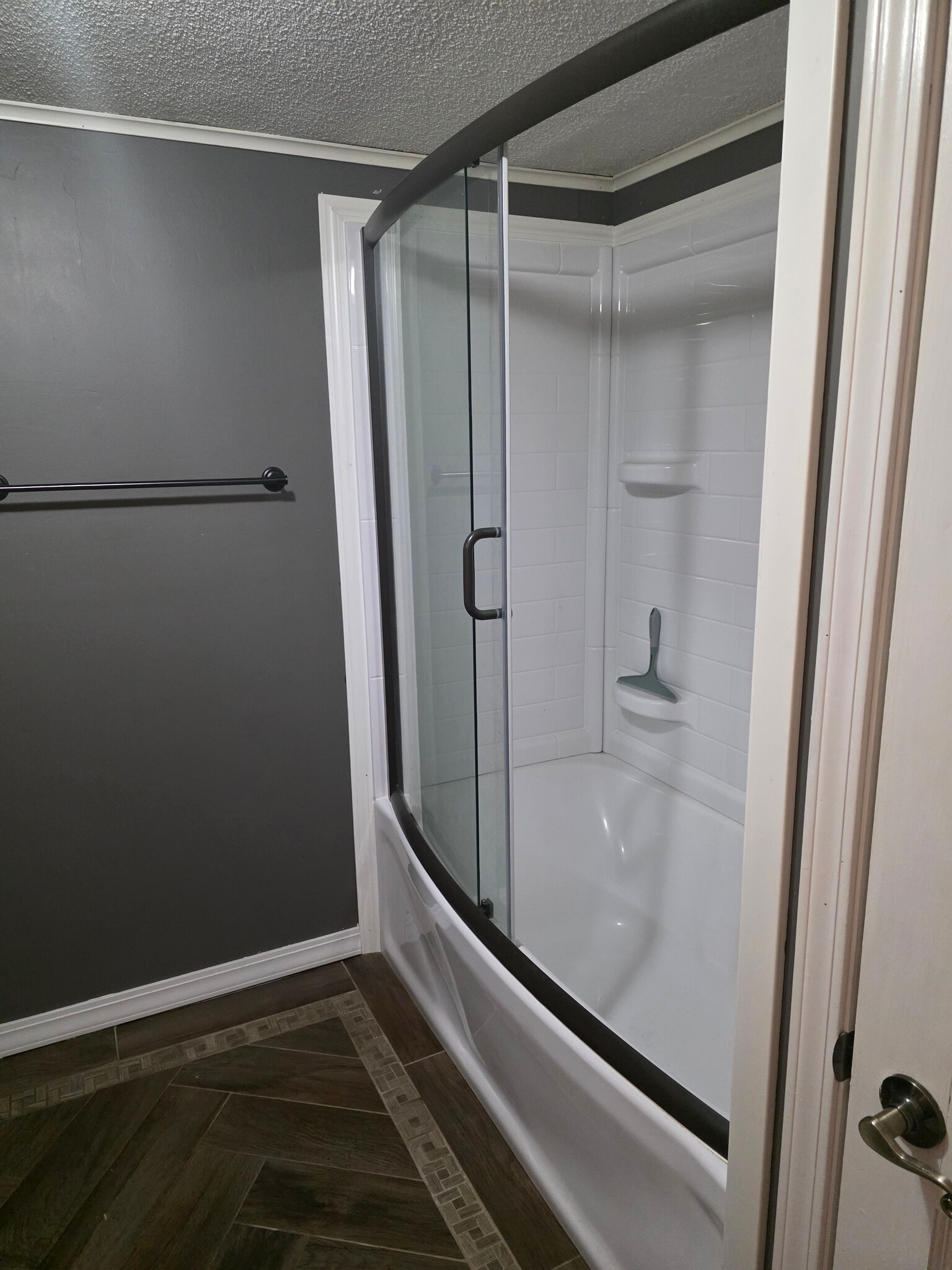 Building Photo - 9997 E Davis Ave