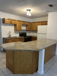 Building Photo - 5825 Hornet Dr