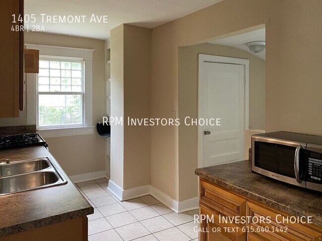 Building Photo - 1405 Tremont Ave