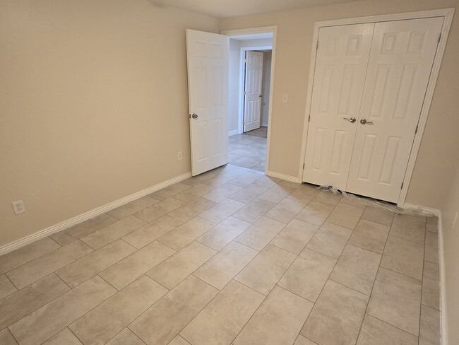 Building Photo - Hill Stone Basement