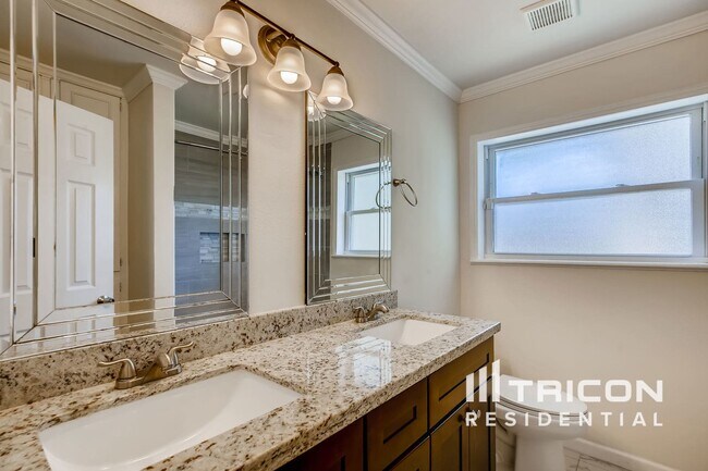 Building Photo - 8127 Twin Hills Dr