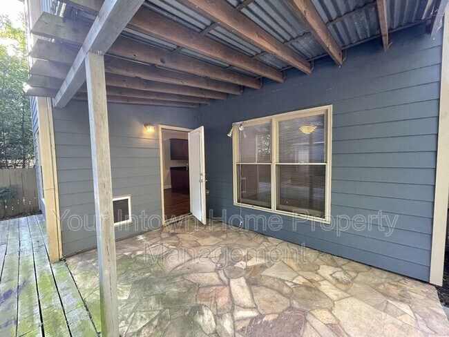 Building Photo - 2436 Hosea L Williams Dr NE