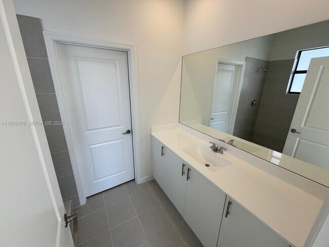 Building Photo - 11774 SW 231st Ln