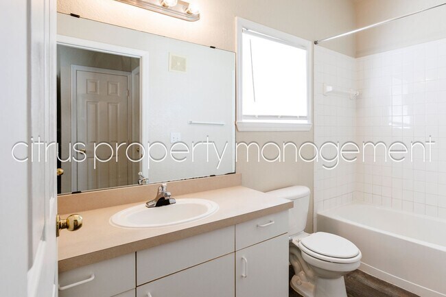 Building Photo - 2/2 Condo in Millenia Available Now