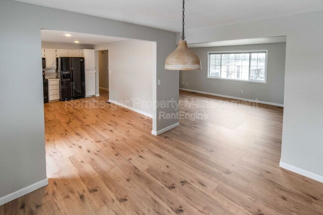 Building Photo - 6604 N Greenwood Blvd