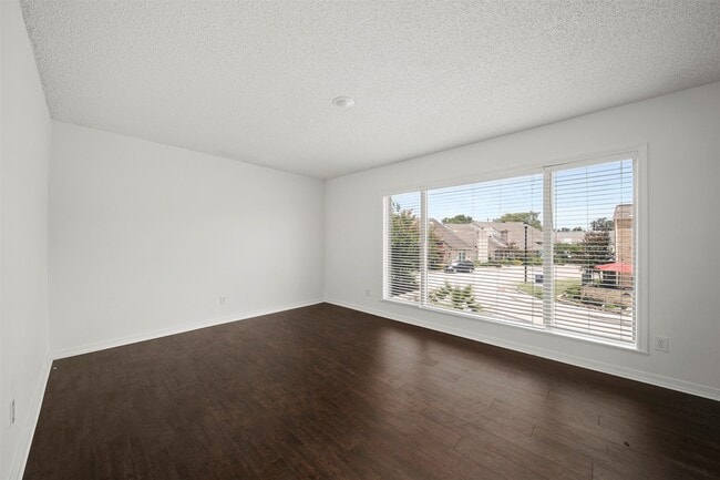 Building Photo - 9404 Denbury Way