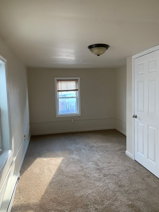 Building Photo - Single Family House located on South Vermont Street, Williamsport MD