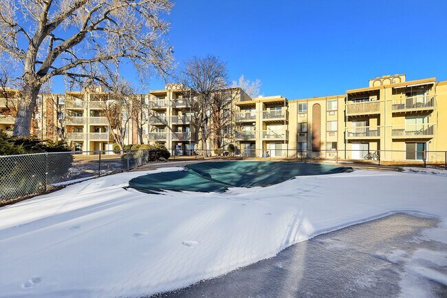 Building Photo - 1 Bedroom, 1 bath, 3rd floor Apartment