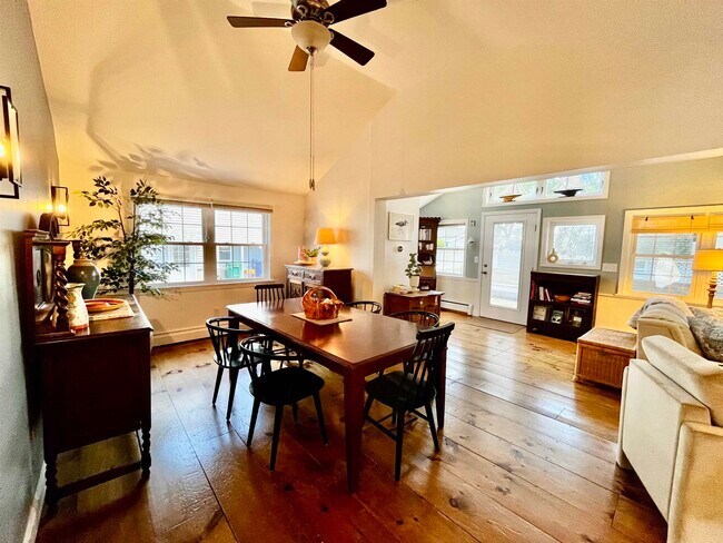 Building Photo - 15 Mill Pond Ln
