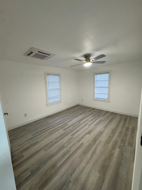 Building Photo - 1821 Jenkins Ave