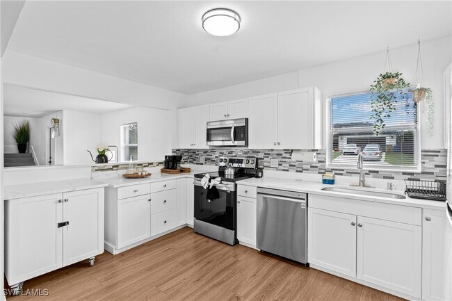 Building Photo - 3303 6th St SW