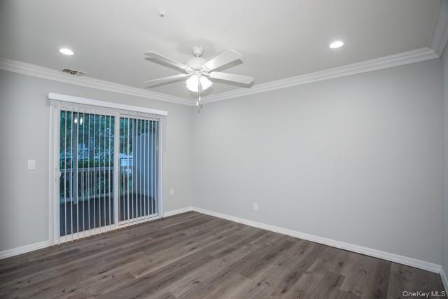 Building Photo - 465 Lake Pointe Dr