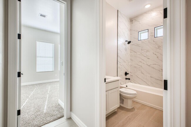 Building Photo - Beautiful East side House 4 bed-2.5 baths, part of The Club that includes Swimming Pool, Gym, Ten...