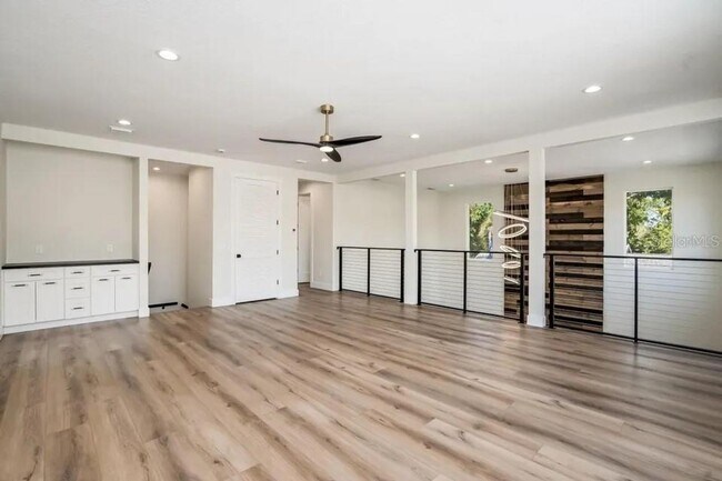 Building Photo - Bold Contemporary Sarasota Luxury Home. 4 Beds/ 4 Baths. Private Pool and Summer Grill.