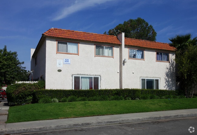 Primary Photo - Harvill Lane Apartments