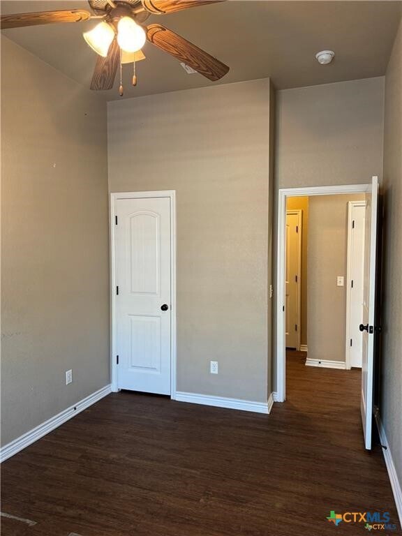 Building Photo - 601 Sladecek Dr