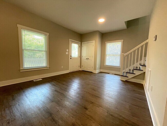 Building Photo - PRE-LEASING FOR AUGUST 9TH,  2026!