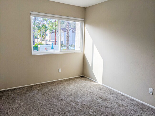 Upstairs Bedroom B - 7823 Tommy Dr