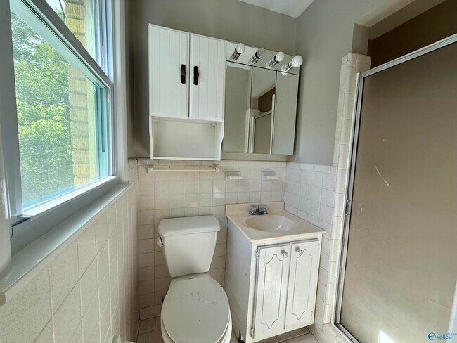 Building Photo - 12027 Chicamauga Trail SE