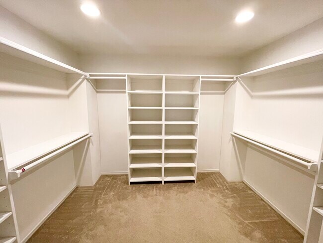 Building Photo - 4905 Sweet Shade Trail