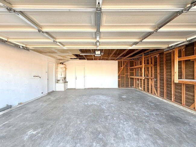 Building Photo - 10784 Cochiti Rd