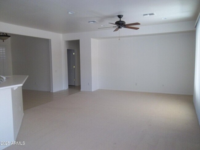 Building Photo - 22214 N Las Positas Dr