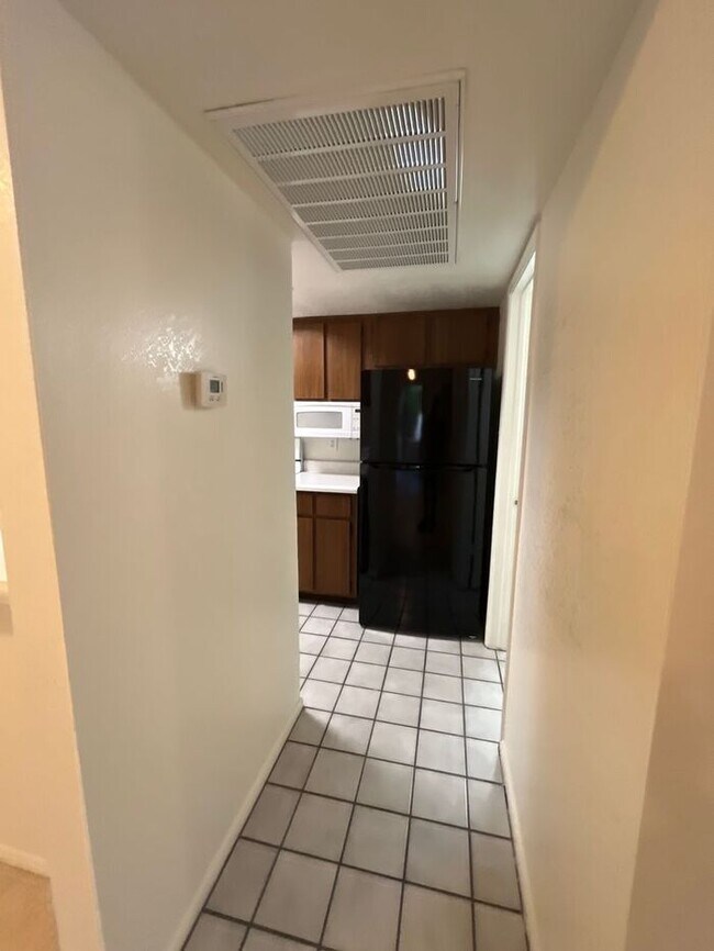 Building Photo - Welcome Home to El Diablo Apartments – 1 B...