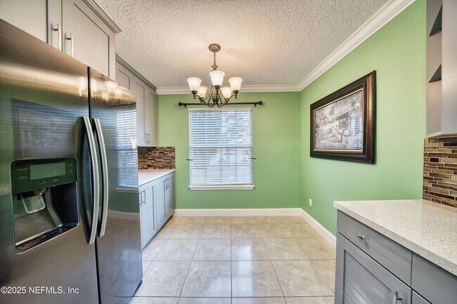 Building Photo - 185 Hawthorn Hedge Ln