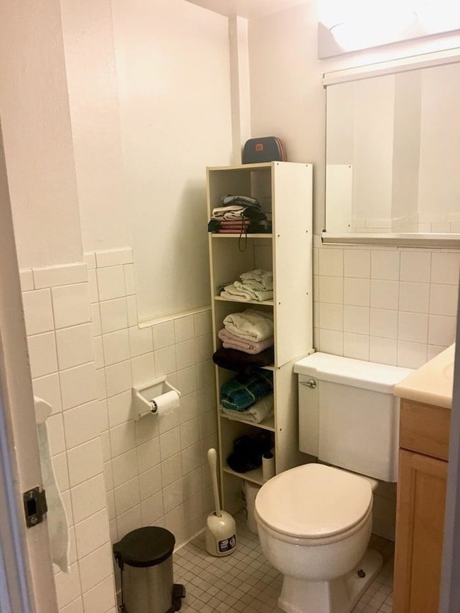 Building Photo - 220 East 57th Street