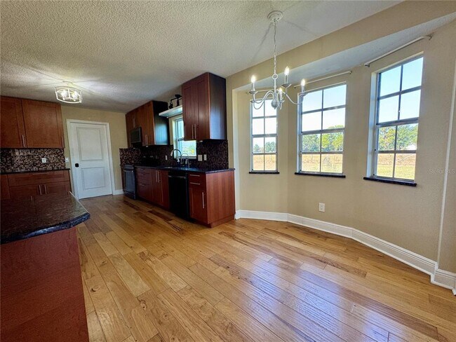 Building Photo - 3233 Hickory Tree Rd