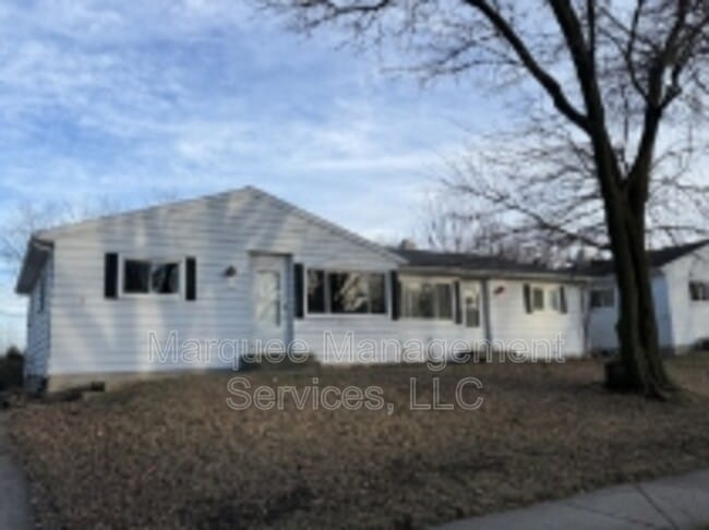 Primary Photo - 2717 Victoria Ln