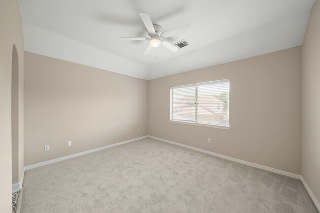 Building Photo - 16007 Berkshire Manor Ln