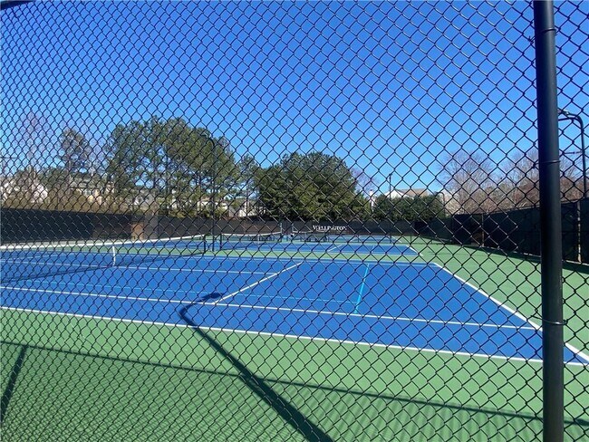 Building Photo - 655 Arncliffe Ct