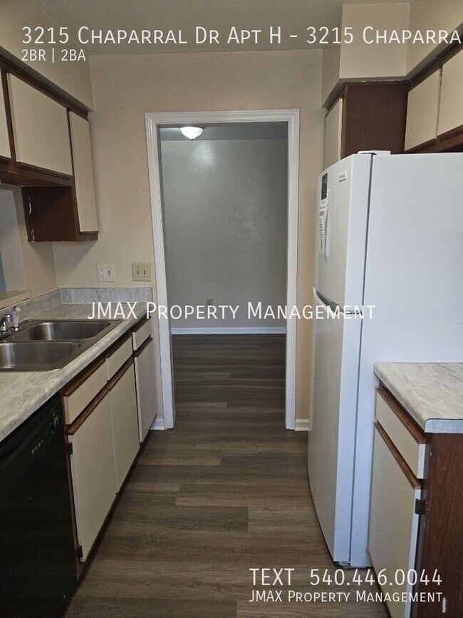 Building Photo - 3215 Chaparral Dr