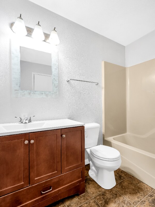 Building Photo - 104 Britanna Dr