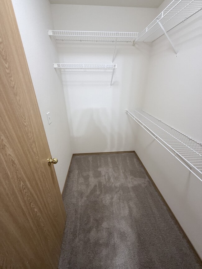 Building Photo - 414 91st Ave SE