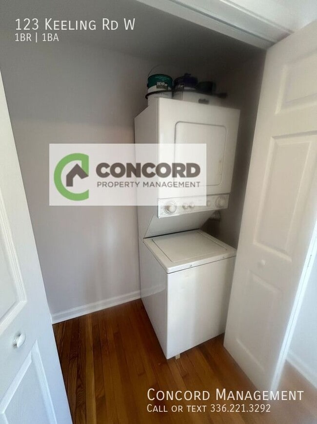 Building Photo - 123 Keeling Rd W