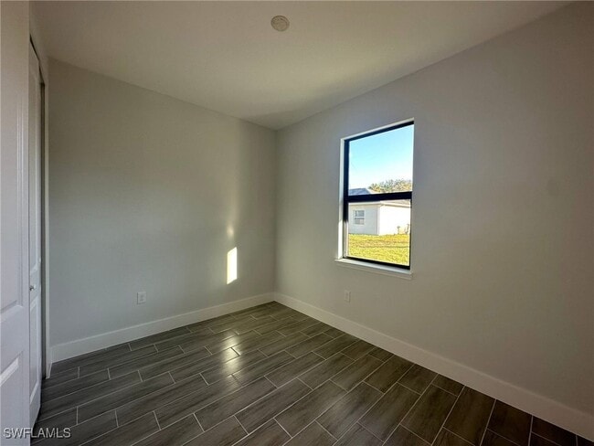 Building Photo - 3617 26th Ave SE