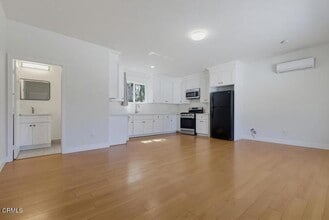 Building Photo - 416 Sinclair Ave