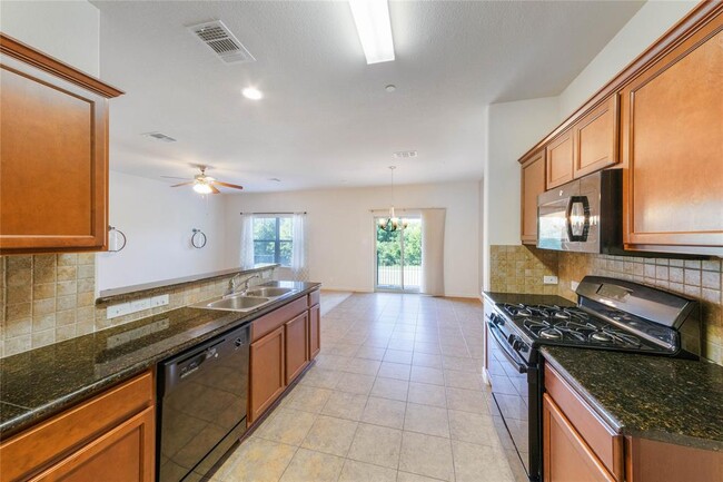 Building Photo - 1620 Bryant Dr